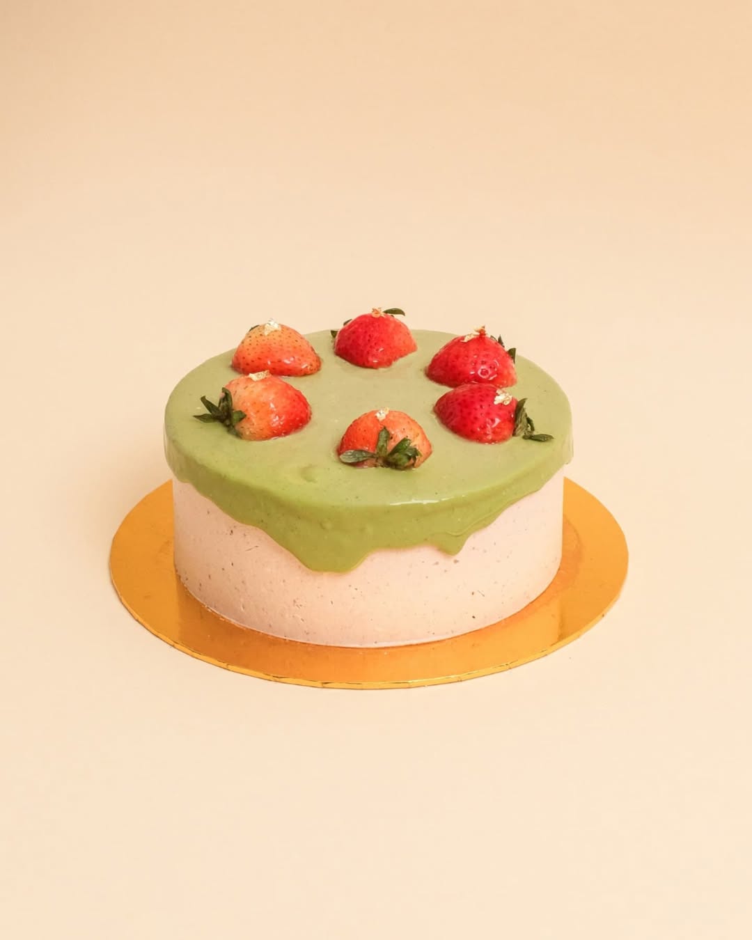 Matcha Strawberry Gateau